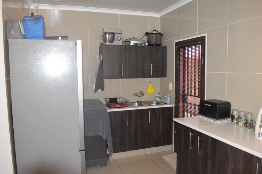 3 Bedroom Property for Sale in Flamwood North West